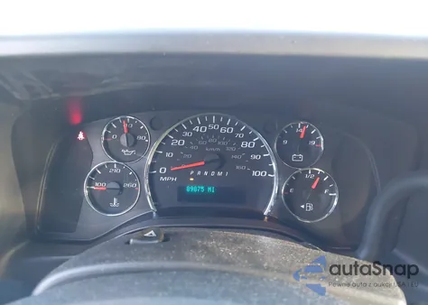 2018 Chevrolet Express 2500 Work Van z USA, uszkodzony, nr VIN 1GCWGAFG7J1910403